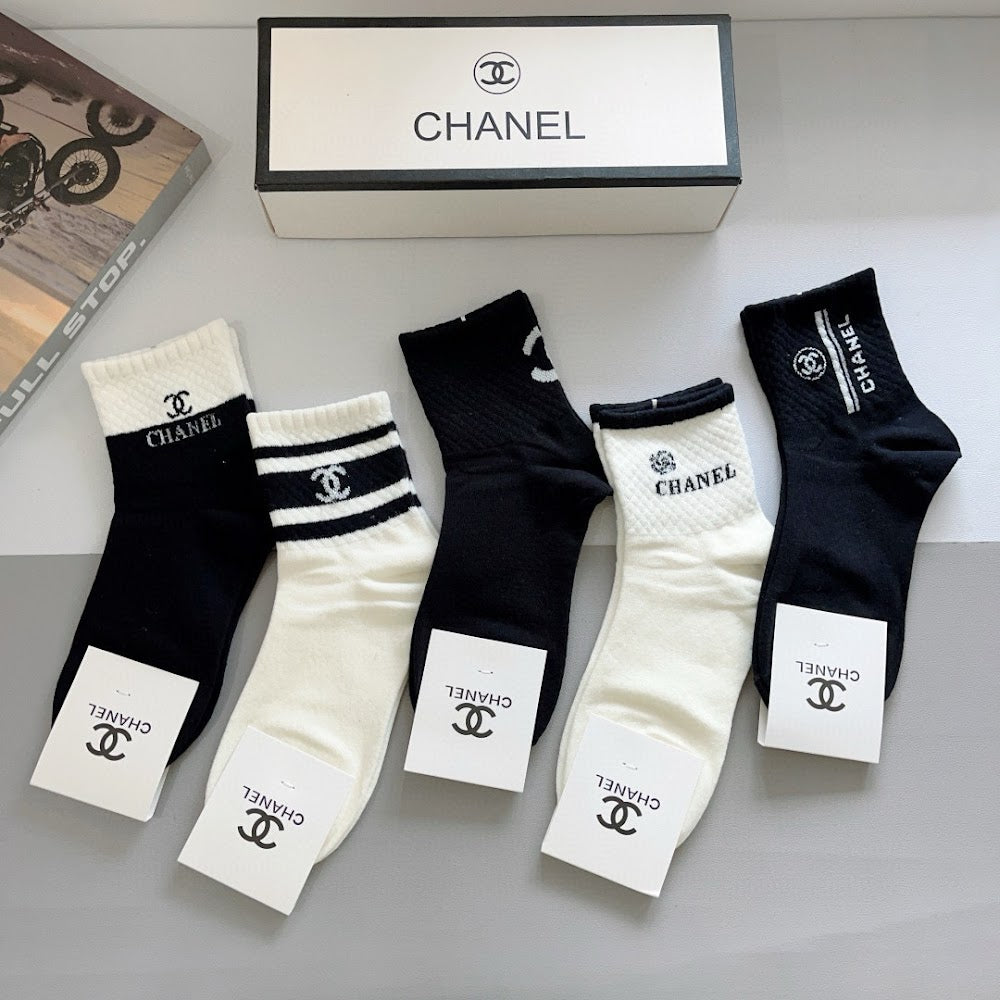 Dragons Bags Premium Luxury Socks --98121