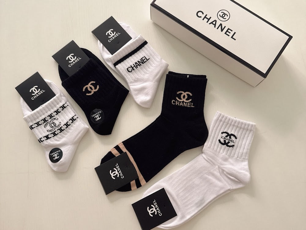 Dragons Bags Premium Luxury Socks --98638