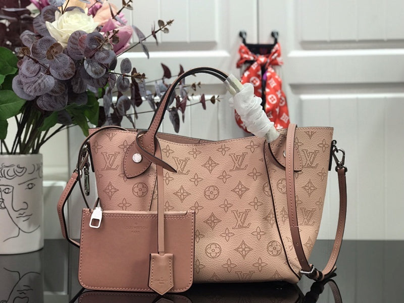 Dragons Bags ln Luxury Bag --66201
