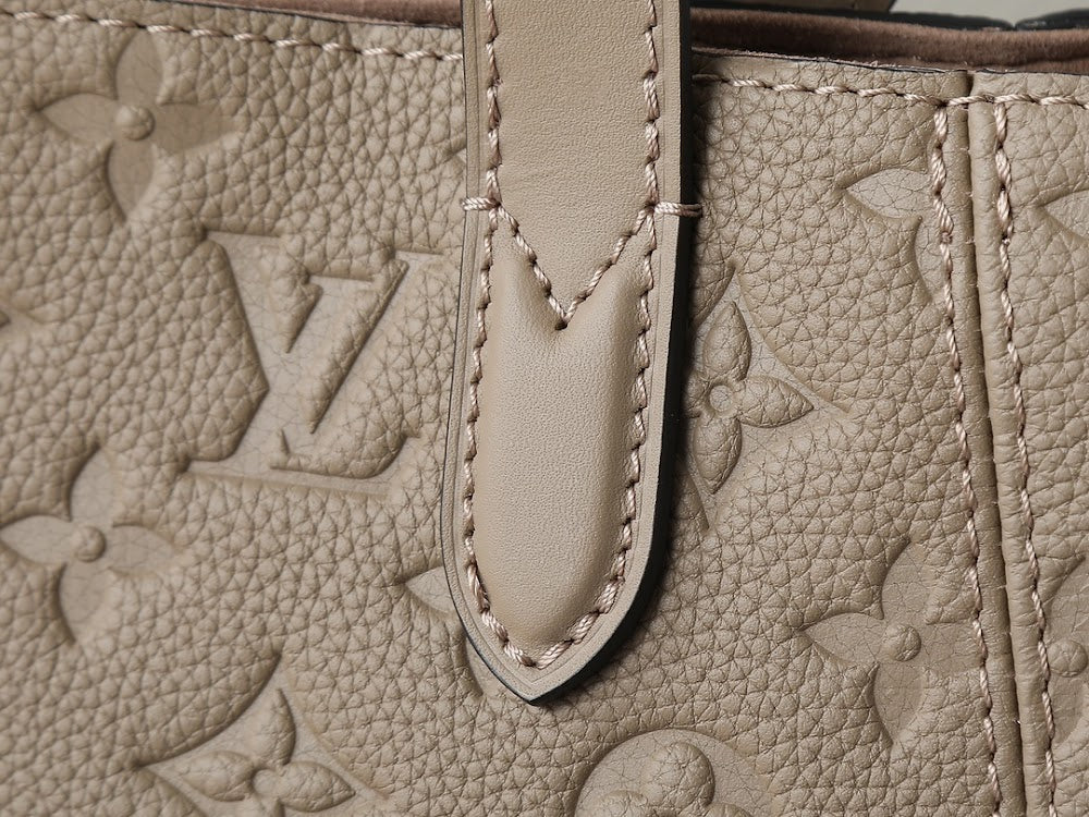 Dragons Bags ln Luxury Bag --97279