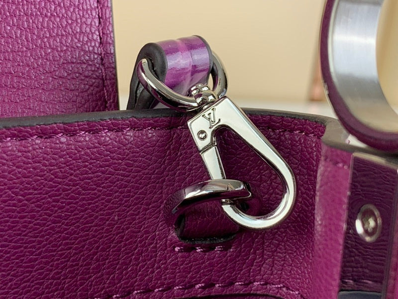 Dragons Bags ln Luxury Bag --61669
