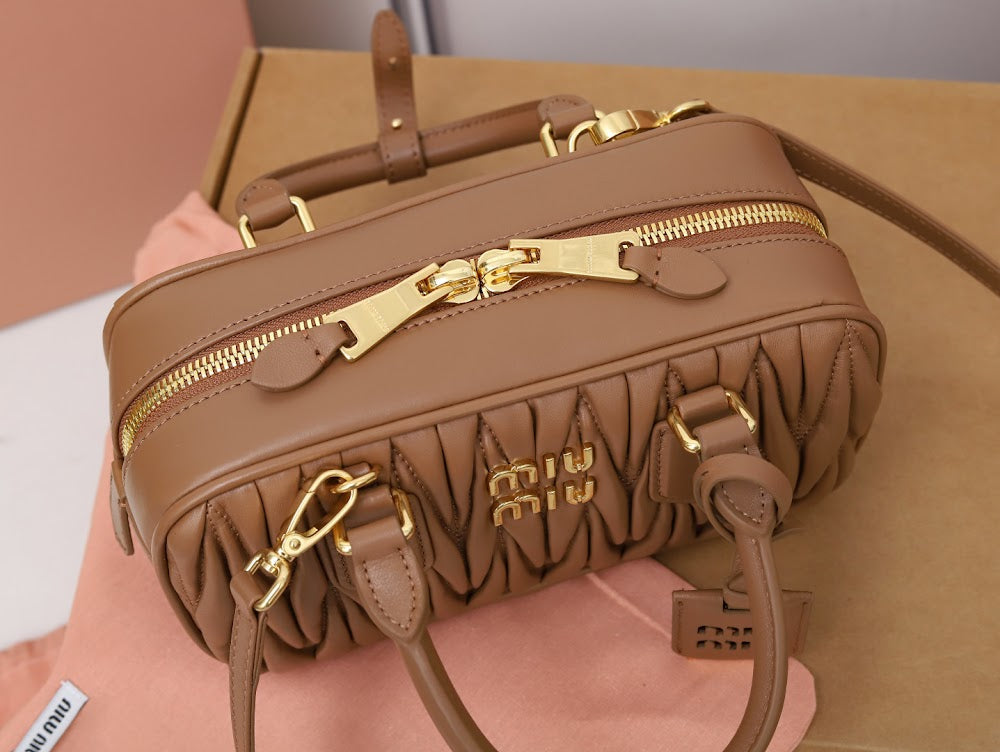 Dragons Bags Miun Miun Luxury Bag --122502