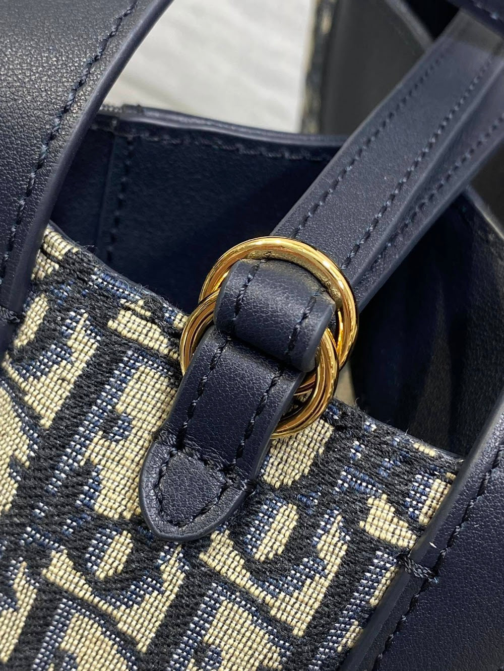 Dragons BagsDiorn Luxury Bag --115282