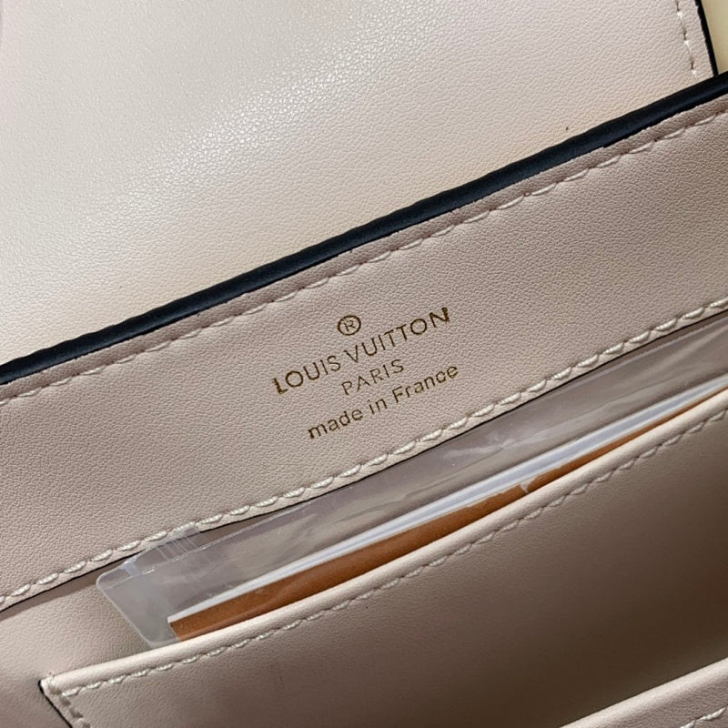 Dragons Bags ln Luxury Bag --63359