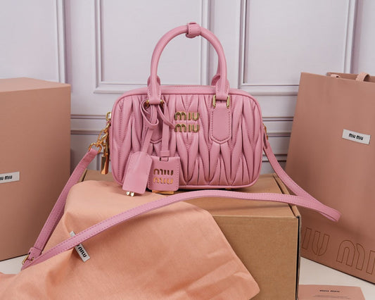 Dragons Bags Miun Miun Luxury Bag --123614
