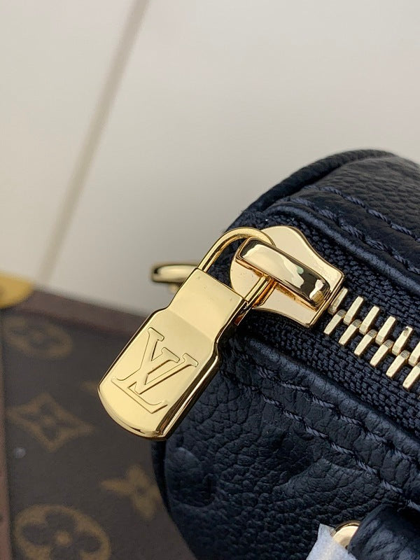 Dragons Bags ln Luxury Bag --61690