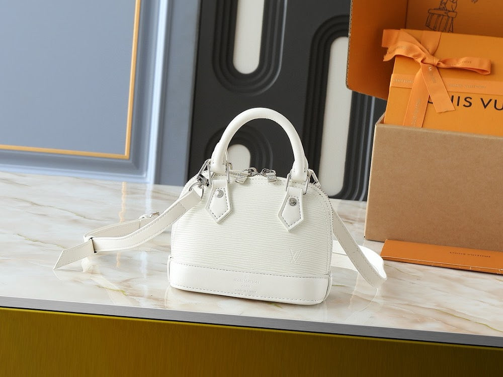 Dragons Bags ln Luxury Bag --81687