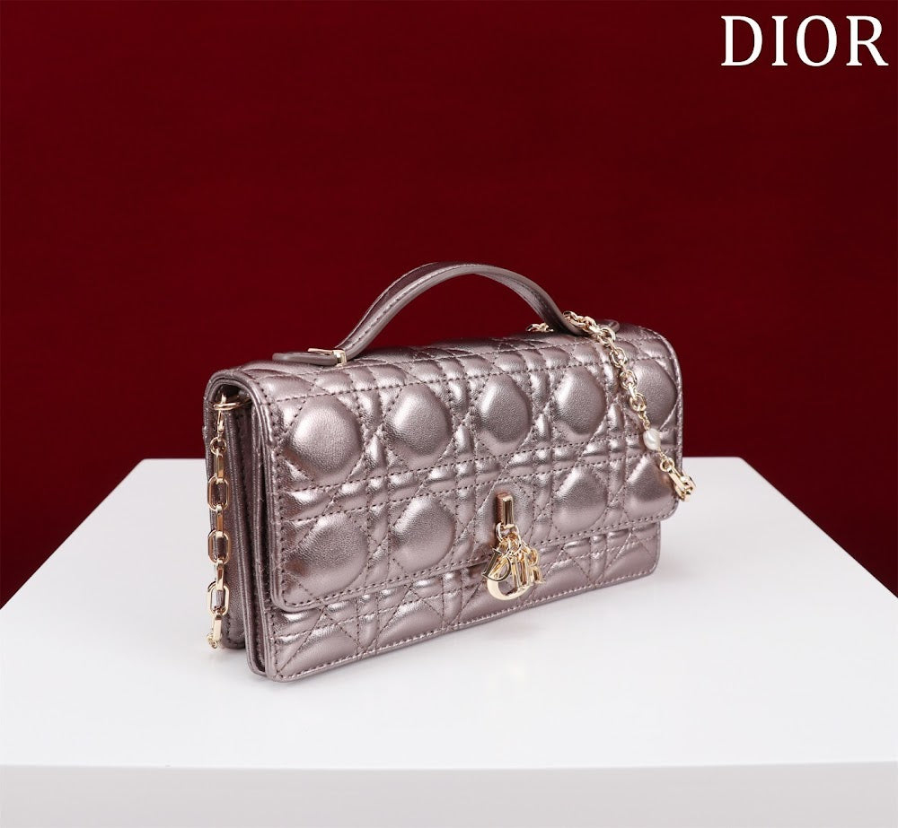 Dragons BagsDiorn Luxury Bag --116257
