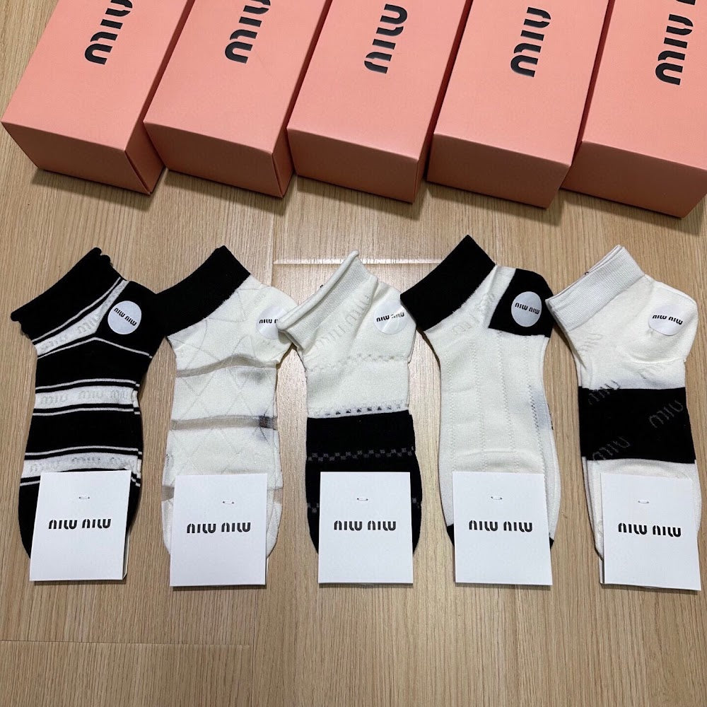 Dragons Bags Premium Luxury Socks --98304