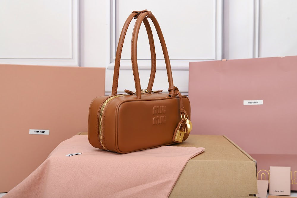 Dragons Bags Miun Miun Luxury Bag --122749