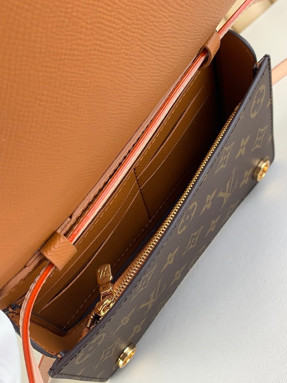 Dragons Bags ln Luxury Bag --61390
