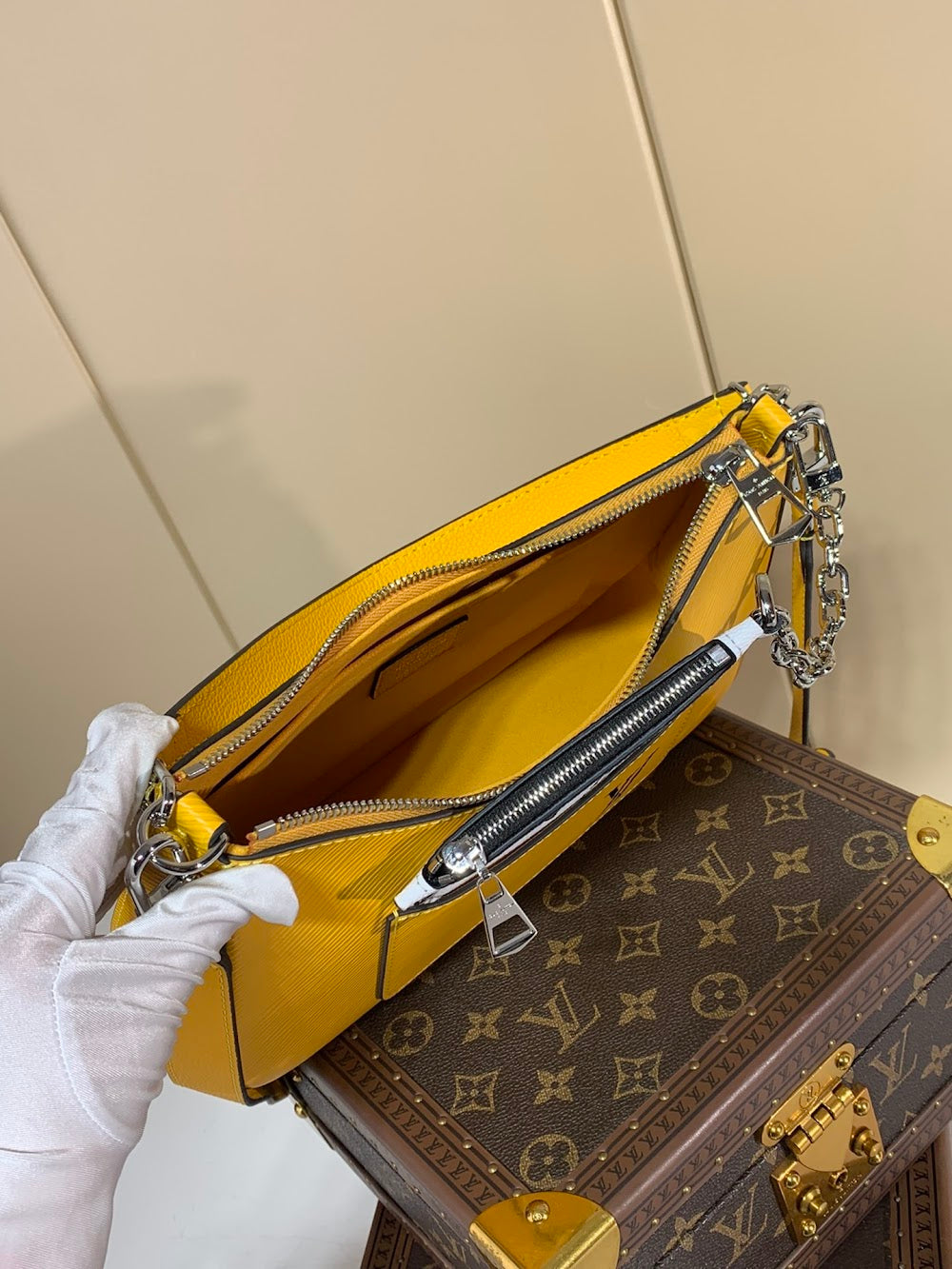 Dragons Bags ln Luxury Bag --60655