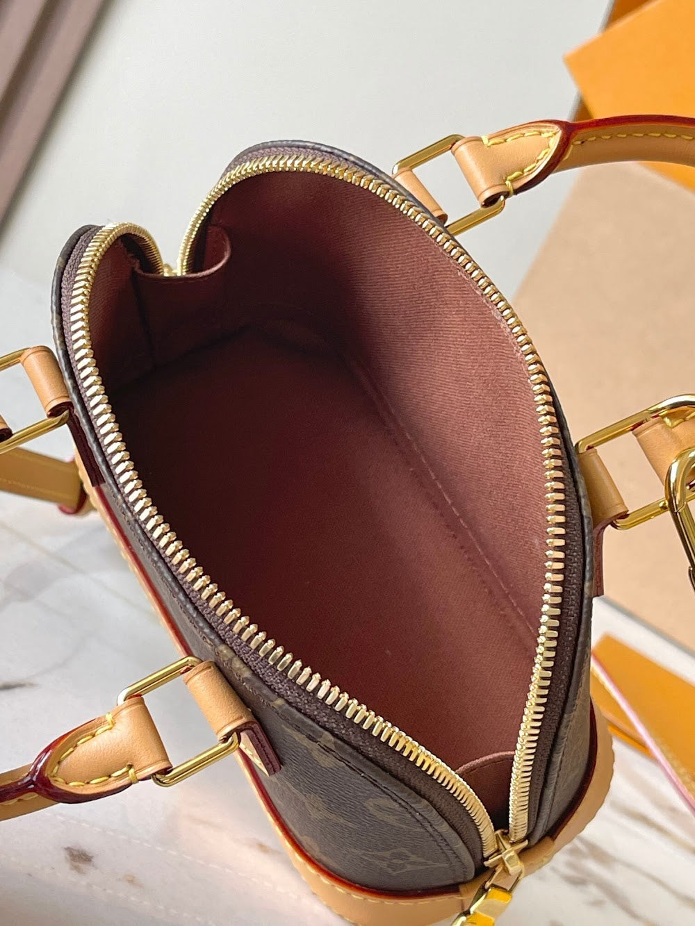 Dragons Bags ln Luxury Bag --97207