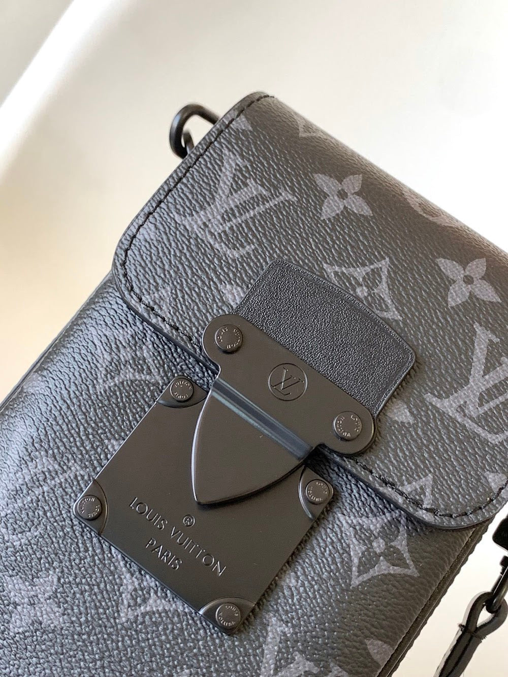 Dragons Bags ln Luxury Bag --81665