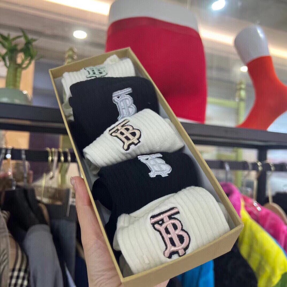 Dragons Bags Premium Luxury Socks --97983