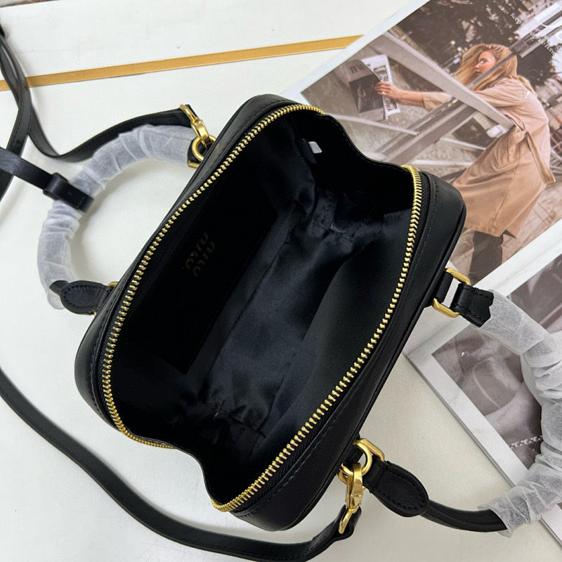Jessica Bags pradn Luxury Bag --75600