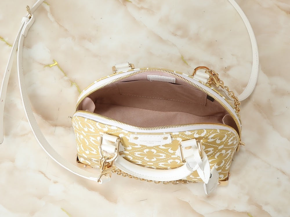 Dragons Bags ln Luxury Bag --77684