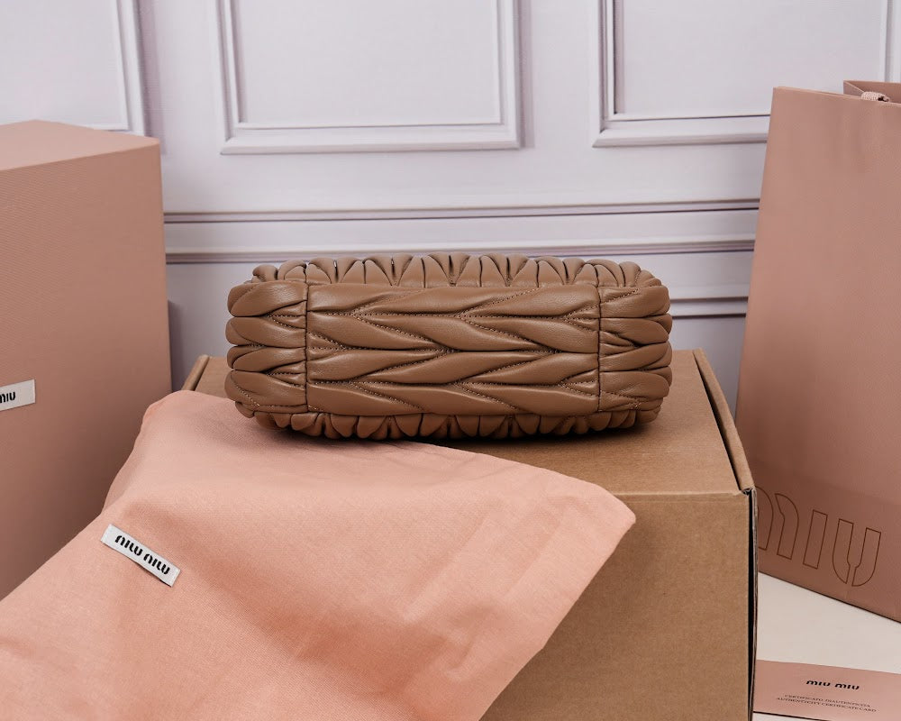 Dragons Bags Miun Miun Luxury Bag --123052