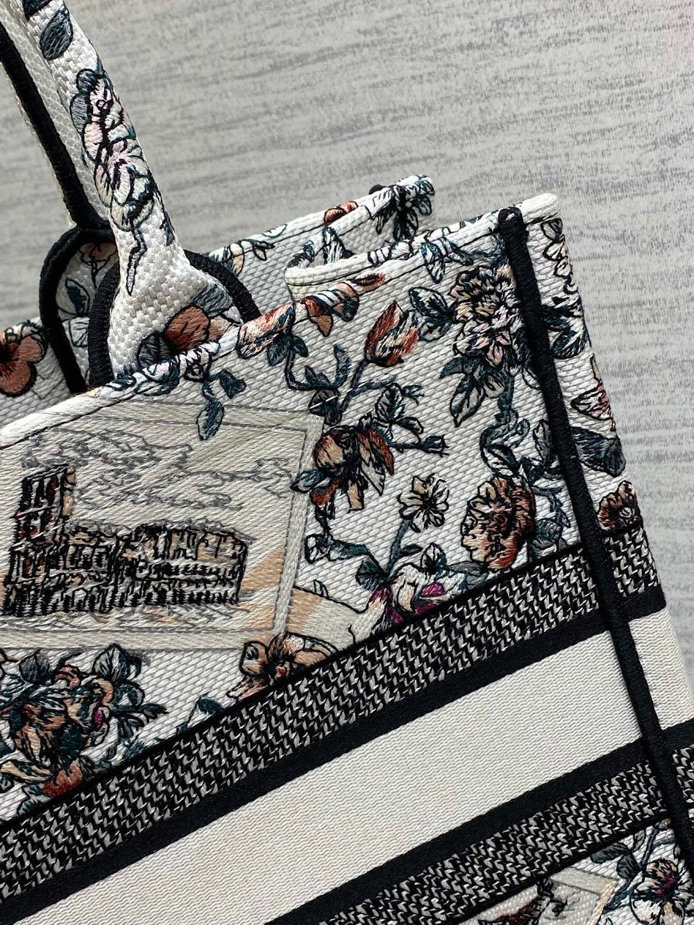 Dragons BagsDiorn Luxury Bag --115454