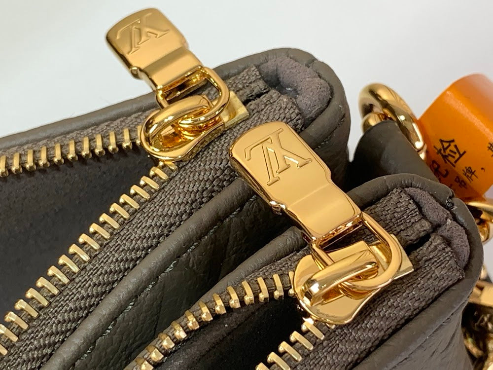 Dragons Bags ln Luxury Bag --62976