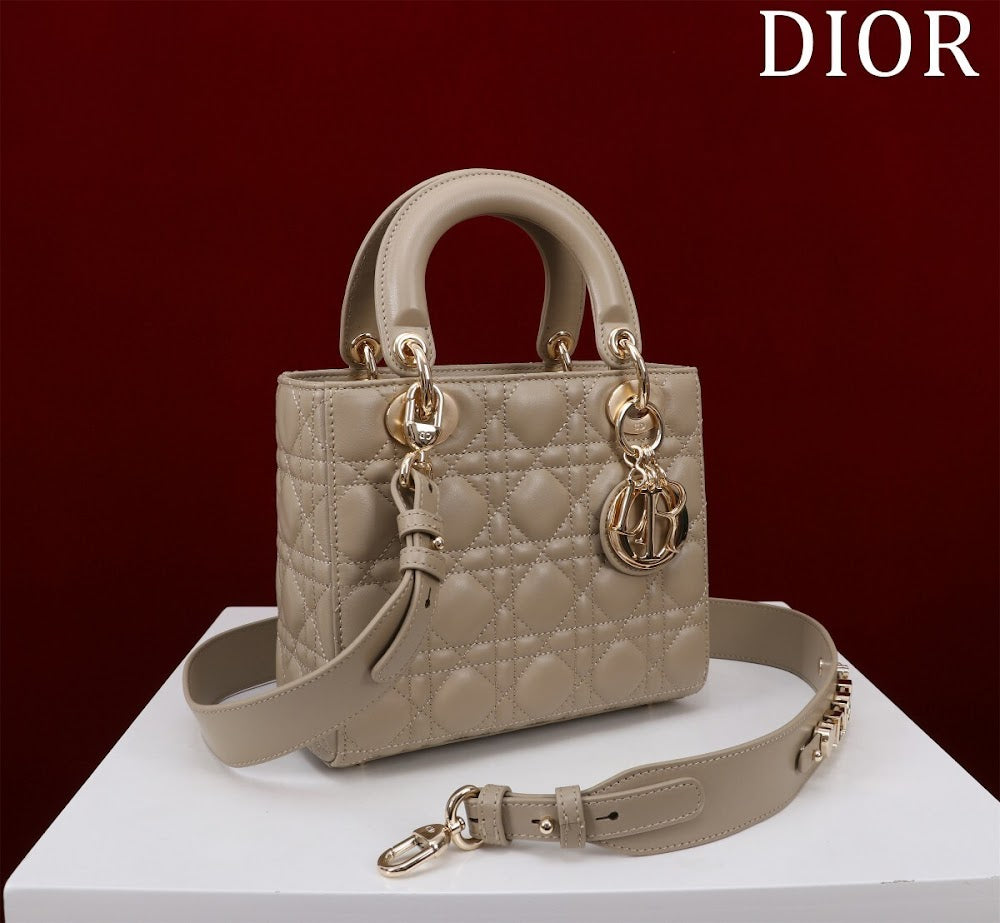 Dragons BagsDiorn Luxury Bag --115933