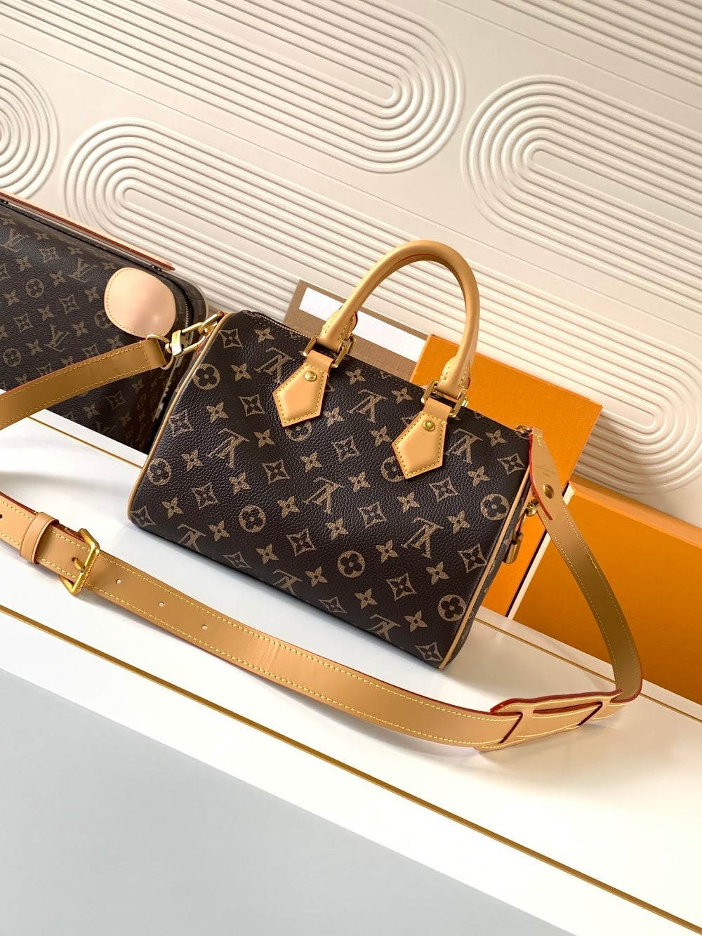 Dragons Bags ln Luxury Bag --81628