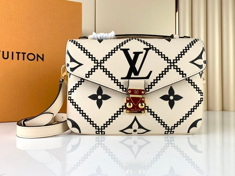 Dragons Bags ln Luxury Bag --67276
