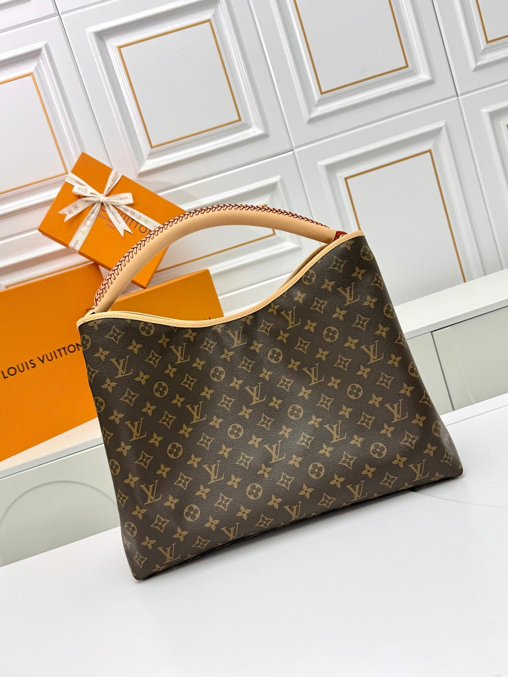 Dragons Bags ln Luxury Bag --81810