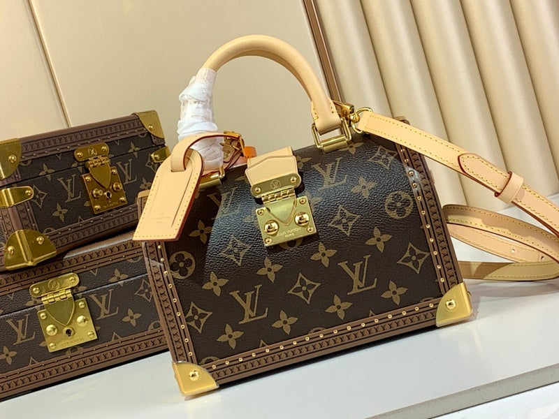 Dragons Bags ln Luxury Bag --62566