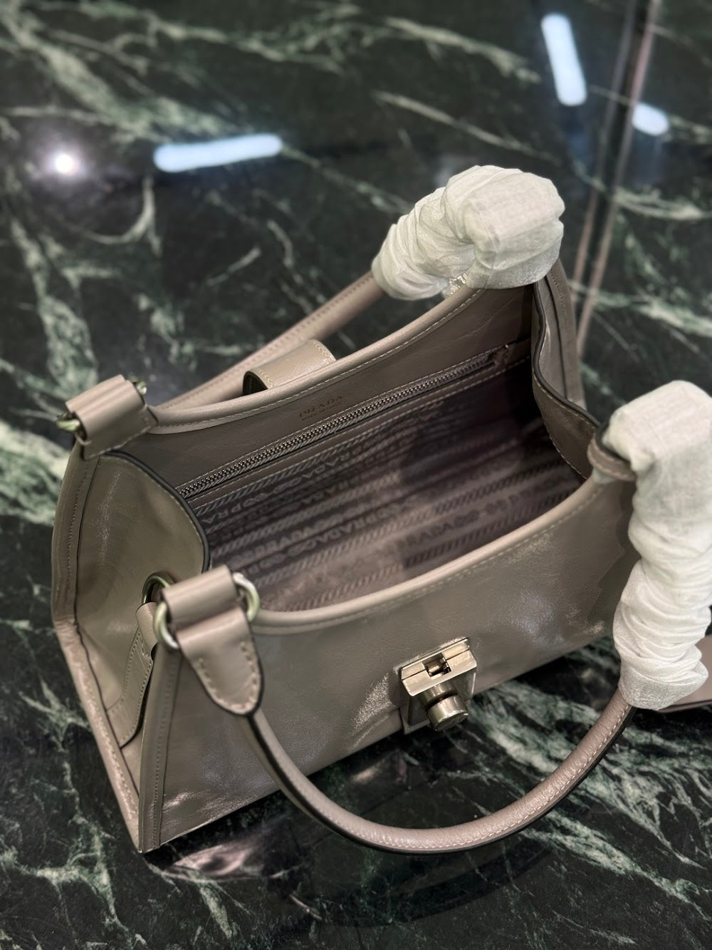 Dragons Bags Balenciaga Luxury Bag --111225