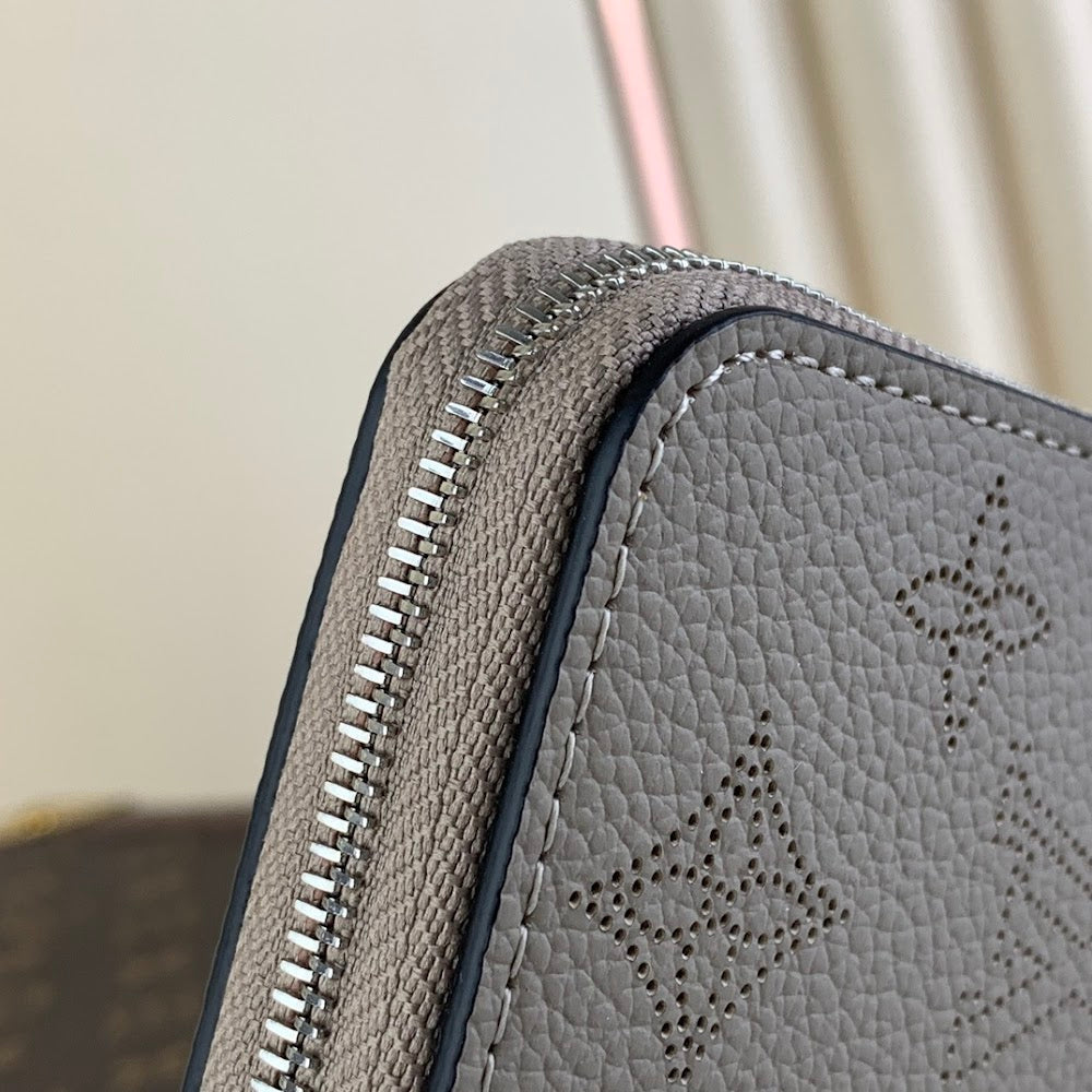 Dragons Bags ln Luxury Bag --61951