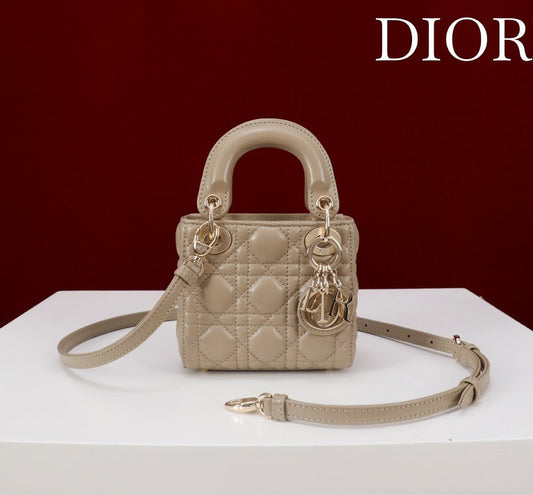 Dragons BagsDiorn Luxury Bag --116372