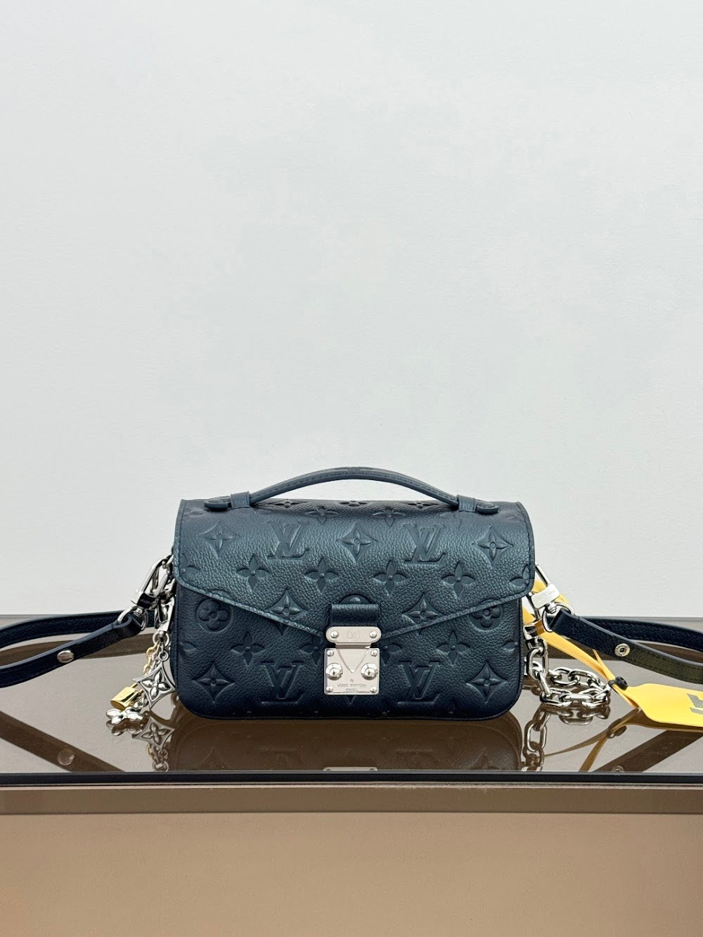 Dragons Bags ln Luxury Bag --96392