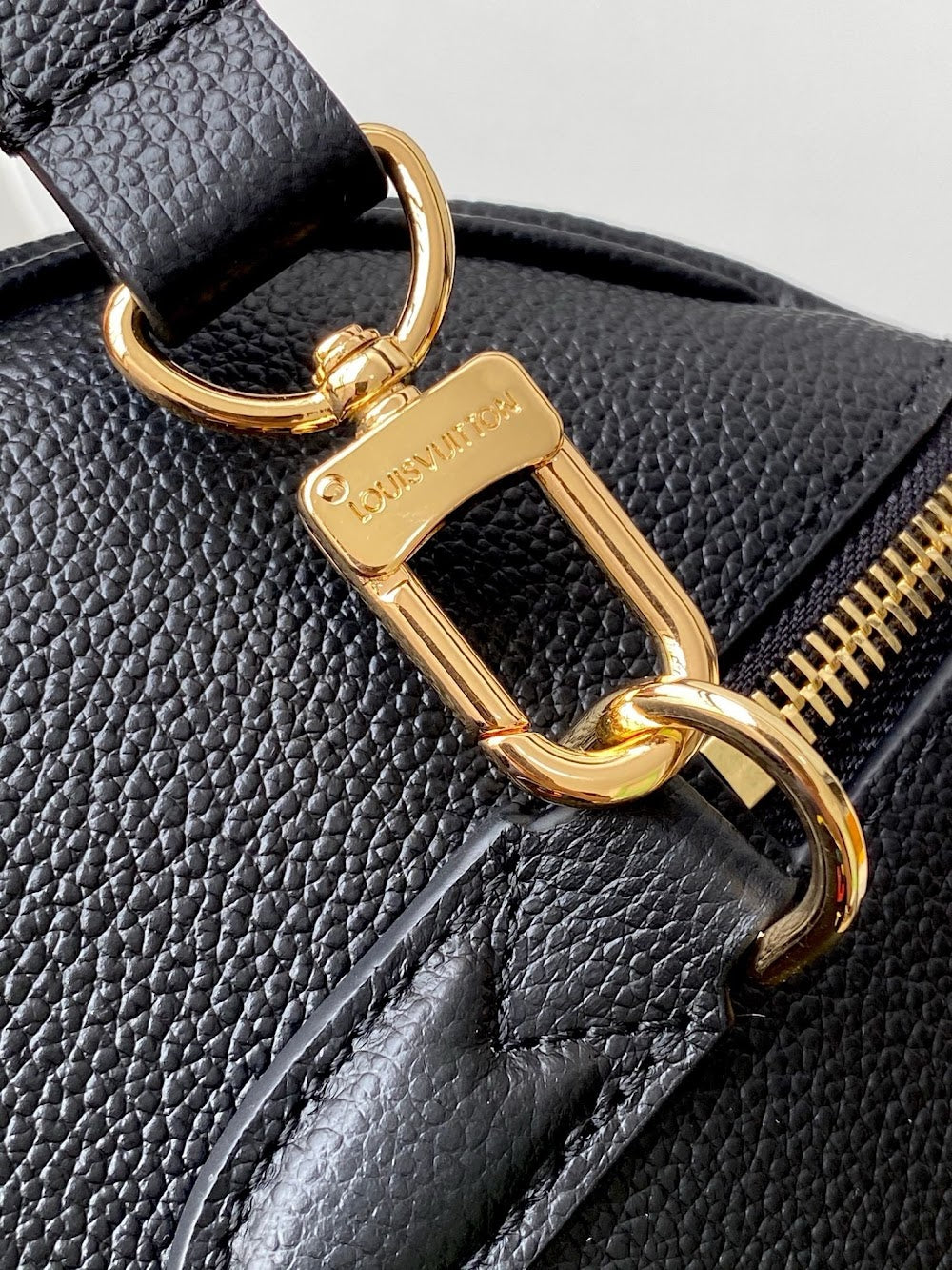 Dragons Bags ln Luxury Bag --81800