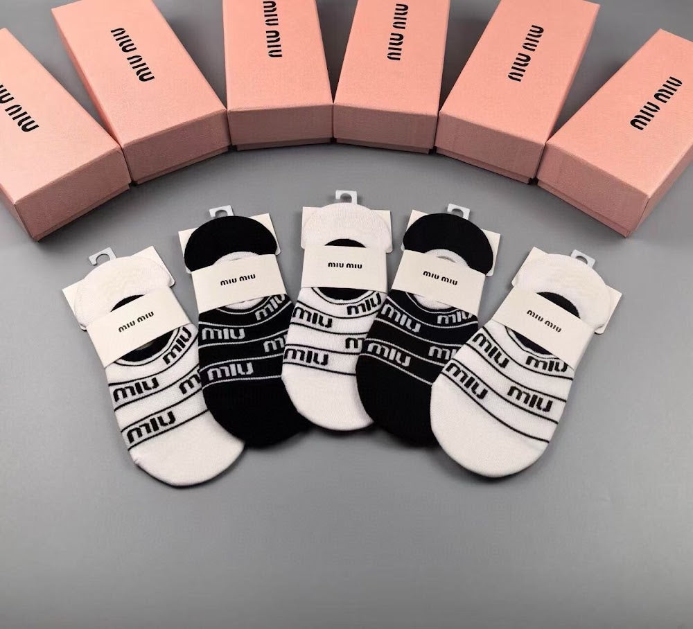 Dragons Bags Premium Luxury Socks --98427
