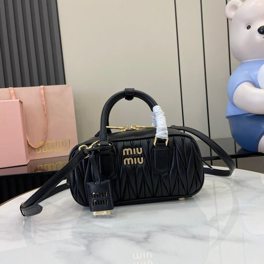 Dragons Bags Miun Miun Luxury Bag --122179