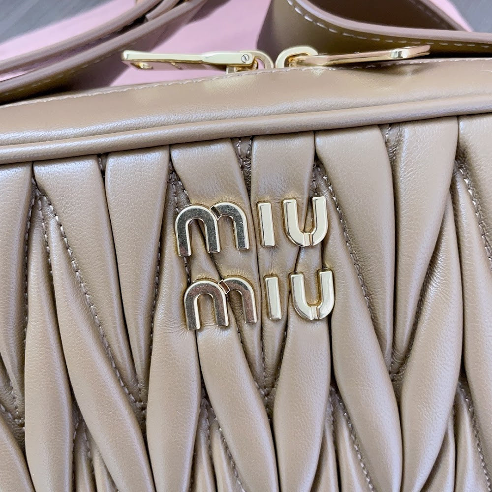 Dragons Bags Miun Miun Luxury Bag --123262