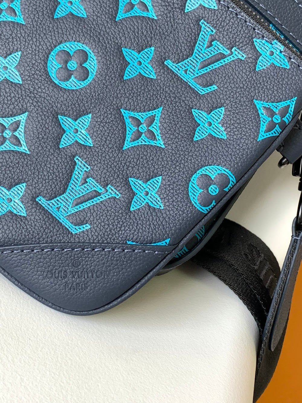 Dragons Bags ln Luxury Bag --70399
