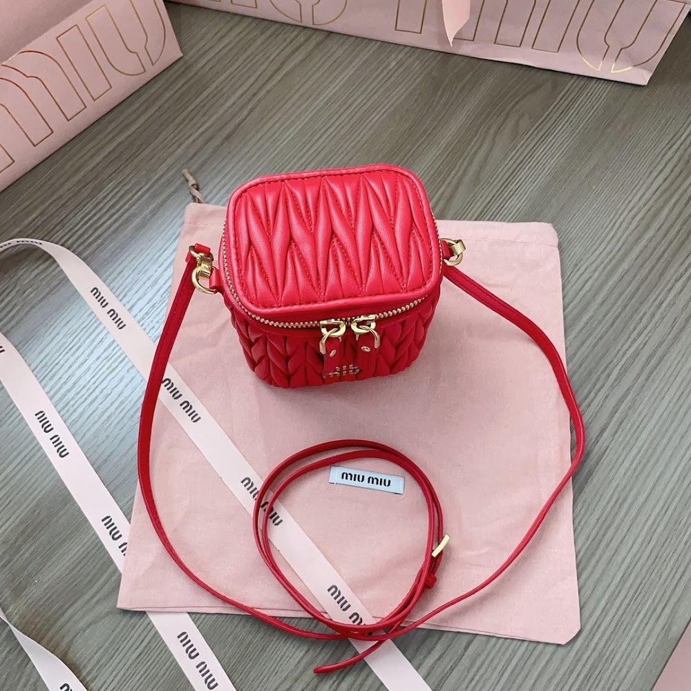 Dragons Bags Miun Miun Luxury Bag --123280