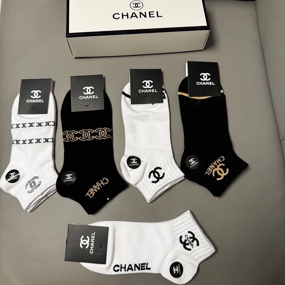 Dragons Bags Premium Luxury Socks --98397