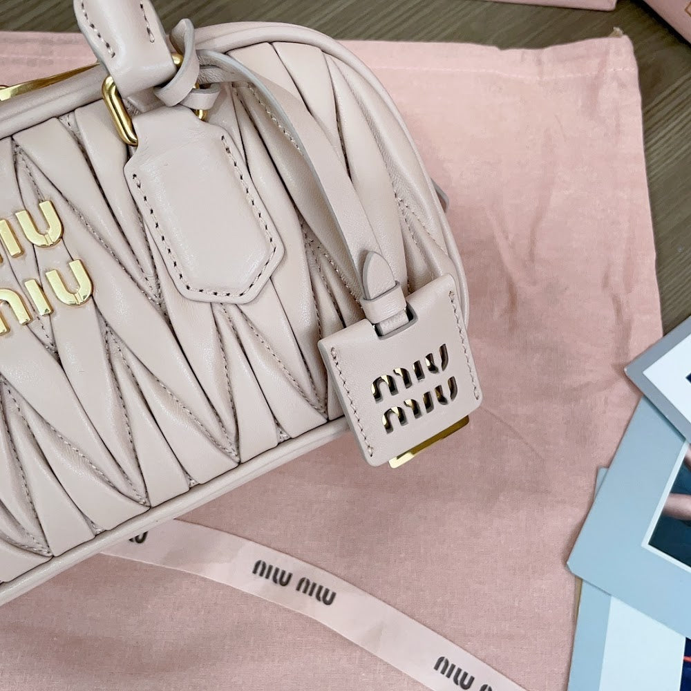 Dragons Bags Miun Miun Luxury Bag --122470