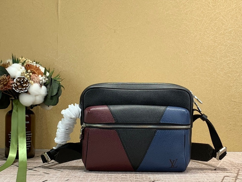 Dragons Bags ln Luxury Bag --56435