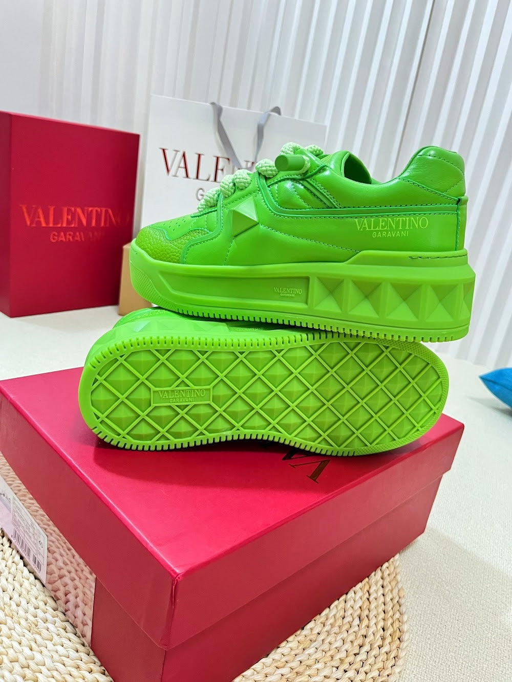 Dragons Bags Valentino Luxury Shoes --52625