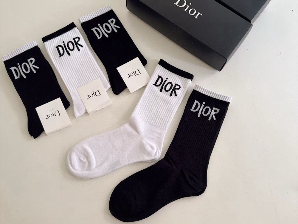 Dragons Bags Premium Luxury Socks --98606
