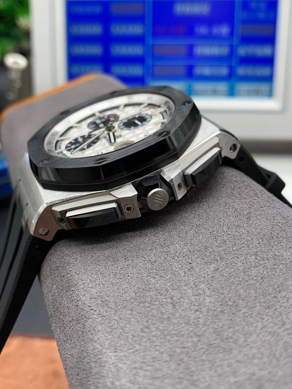Dragons Bags Luxury Designer Watch --104389