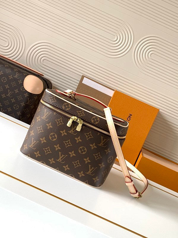 Dragons Bags ln Luxury Bag --81635