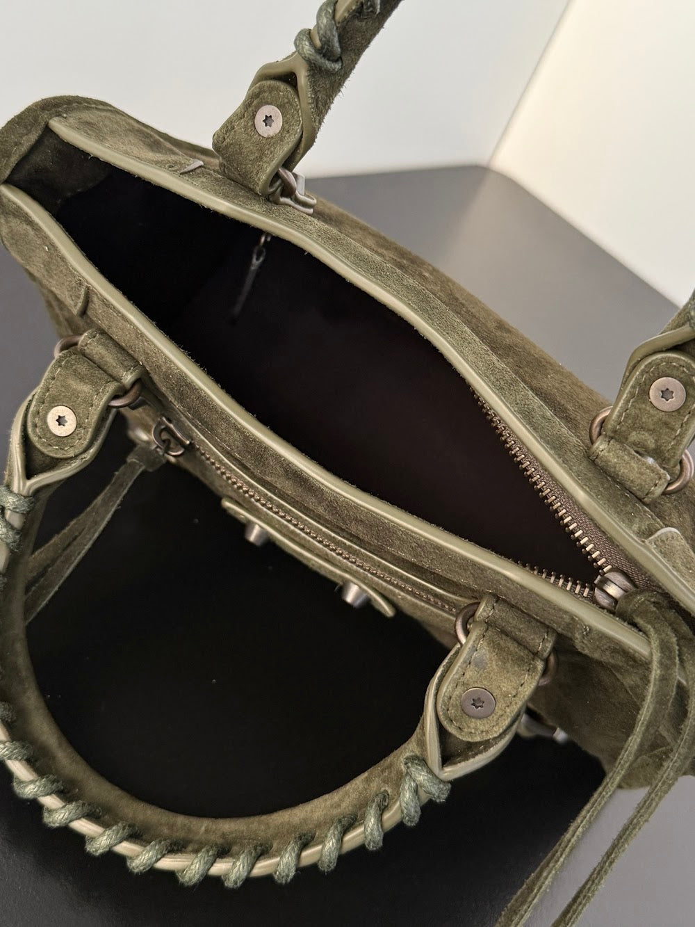 Dragons Bags Balenciaga Luxury Bag --111673