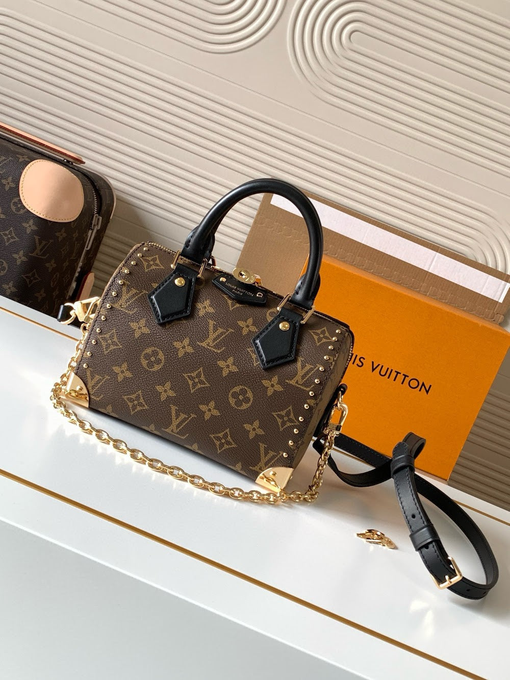 Dragons Bags ln Luxury Bag --81589