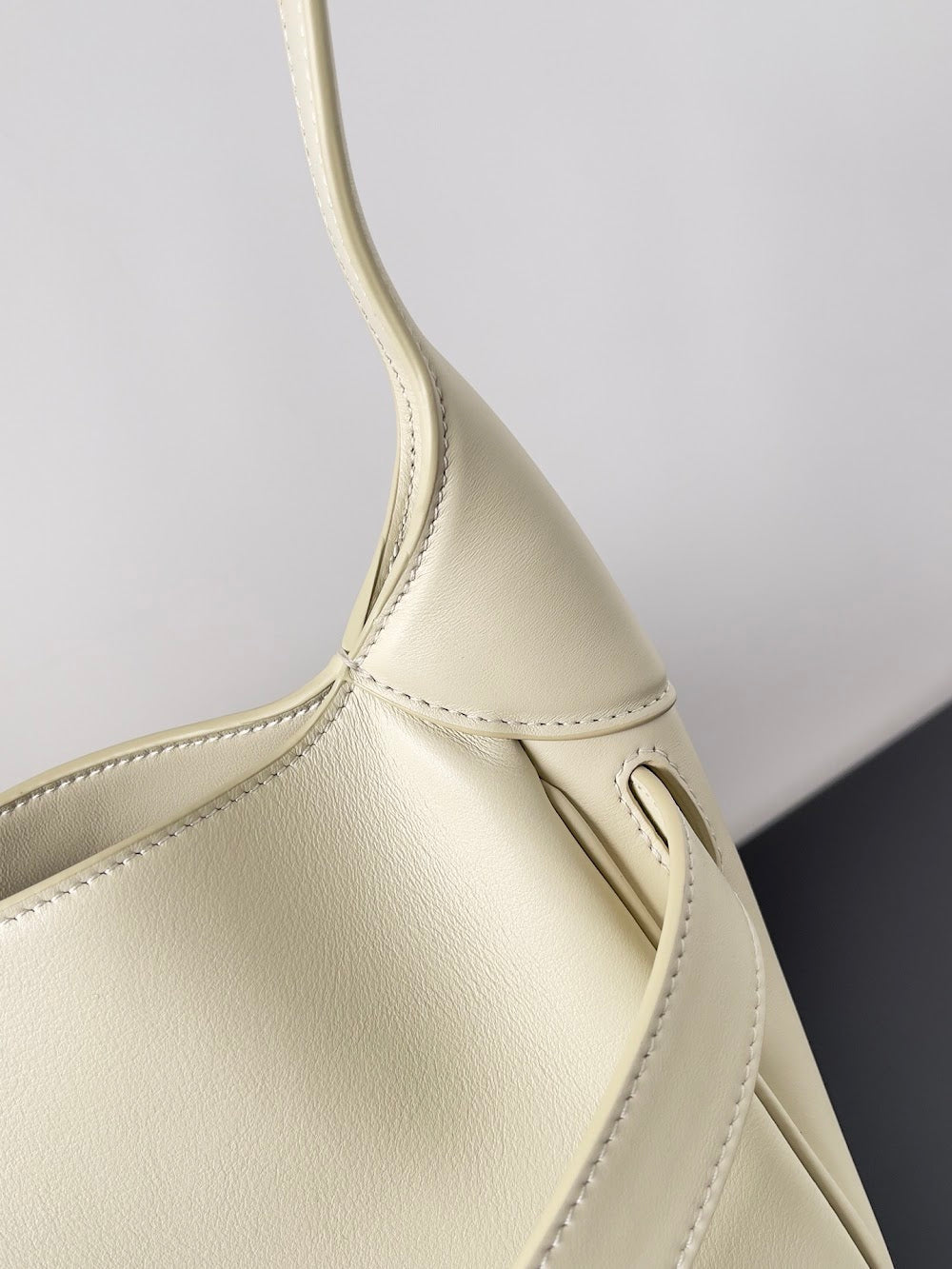 Dragons Bags Balenciaga Luxury Bag --111715