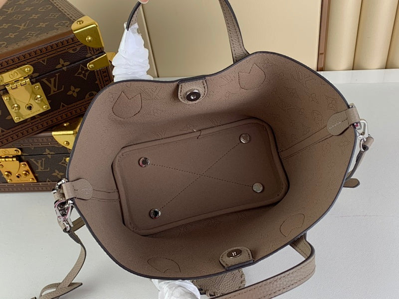Dragons Bags ln Luxury Bag --56719